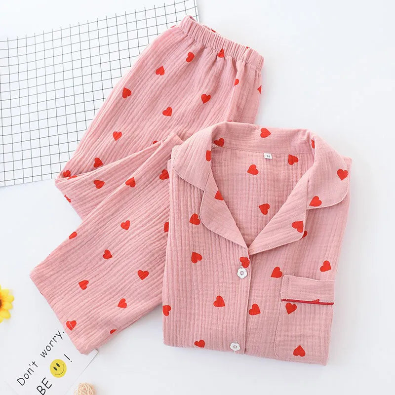 ensemble pyjama à motif coeur rose et rouge