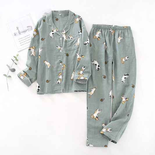 ensemble de pyjamas avec imprimé chat pour homme vert sur fond blanc