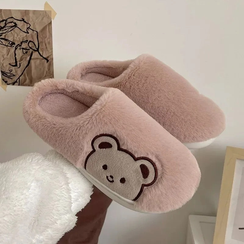 Paires de Pantoufles roses à motifs nounours