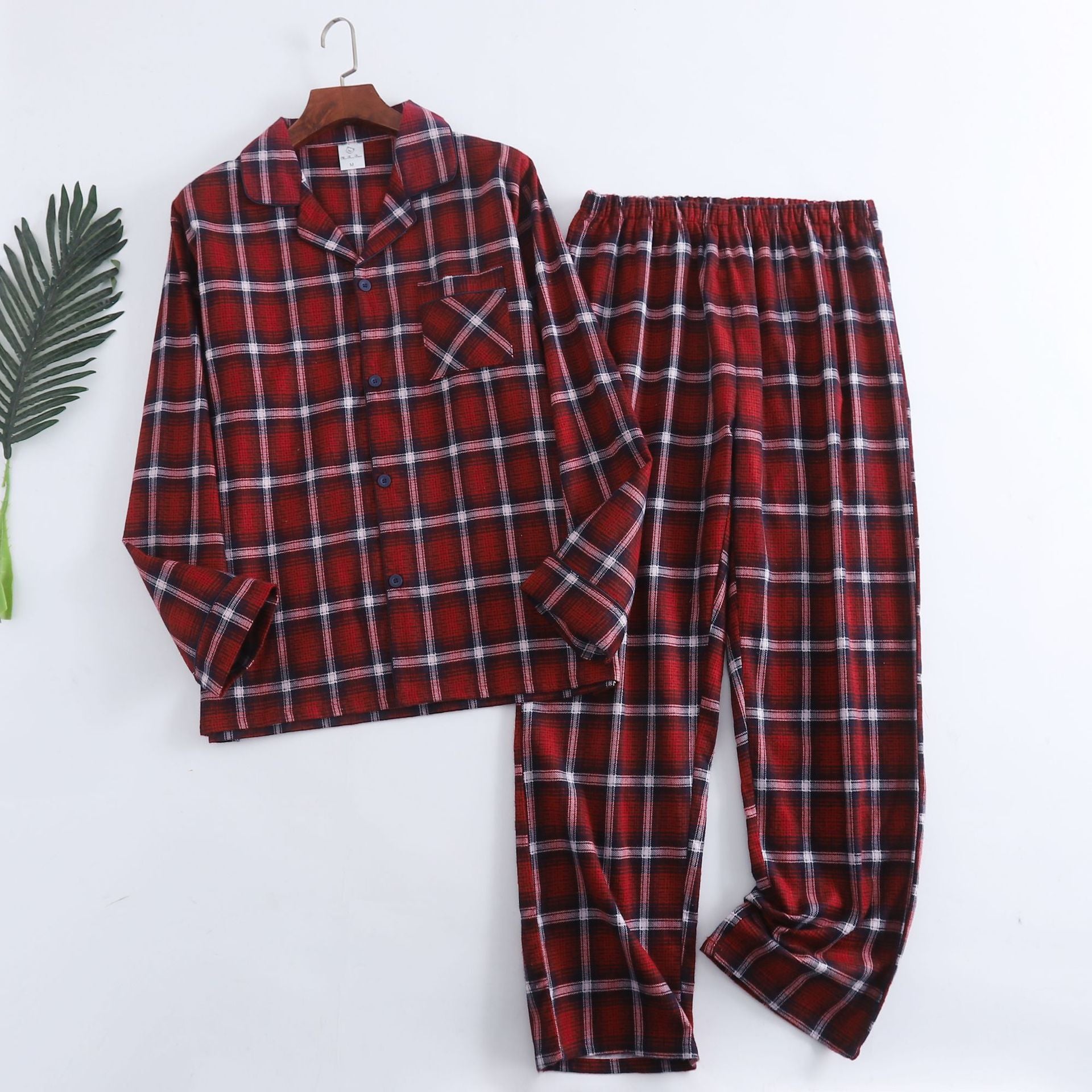 photo d'un Pyjama à Carreaux Style Écossais pour Homme rouge et blanc