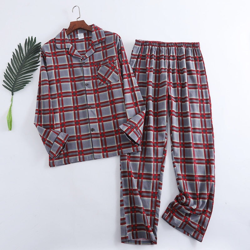 photo d'un Pyjama à Carreaux Style Écossais pour Homme gris et rouge 