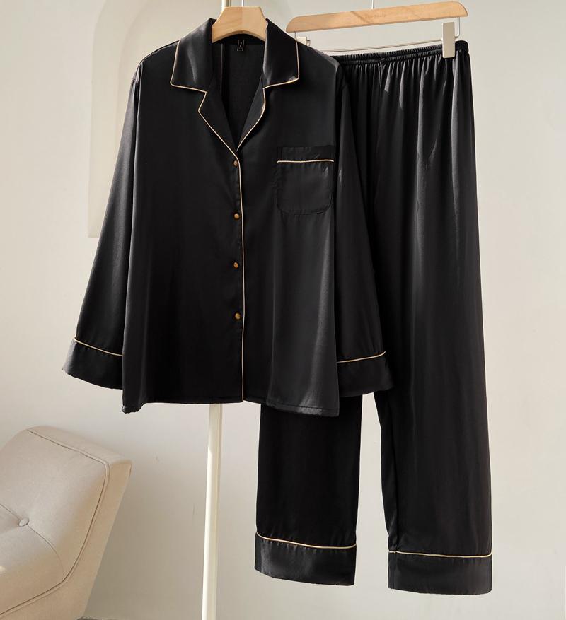 ensemble pyjama satin noir pour hommes composé d'un haut à manches longues et d'un pantalon