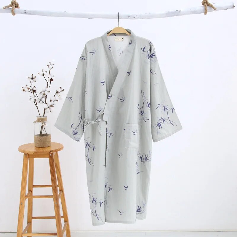 robe de chambre kimono gris avec des motifs de bambou bleu