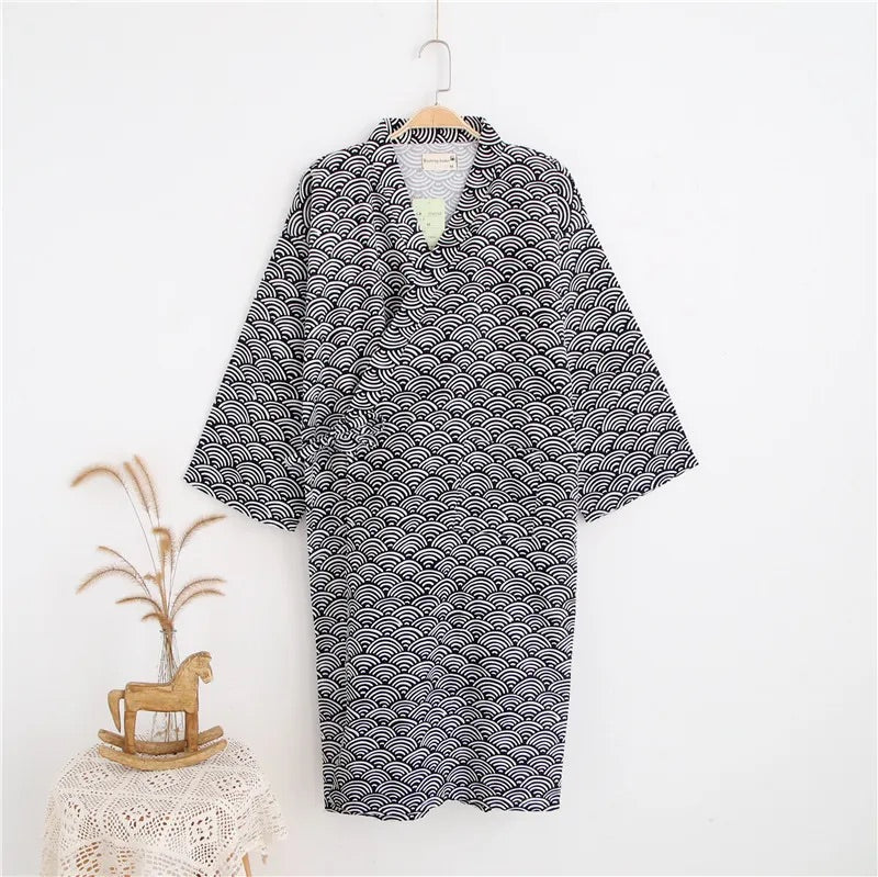 robe de chambre kimono de couleur noir avec des demis cercle blanc